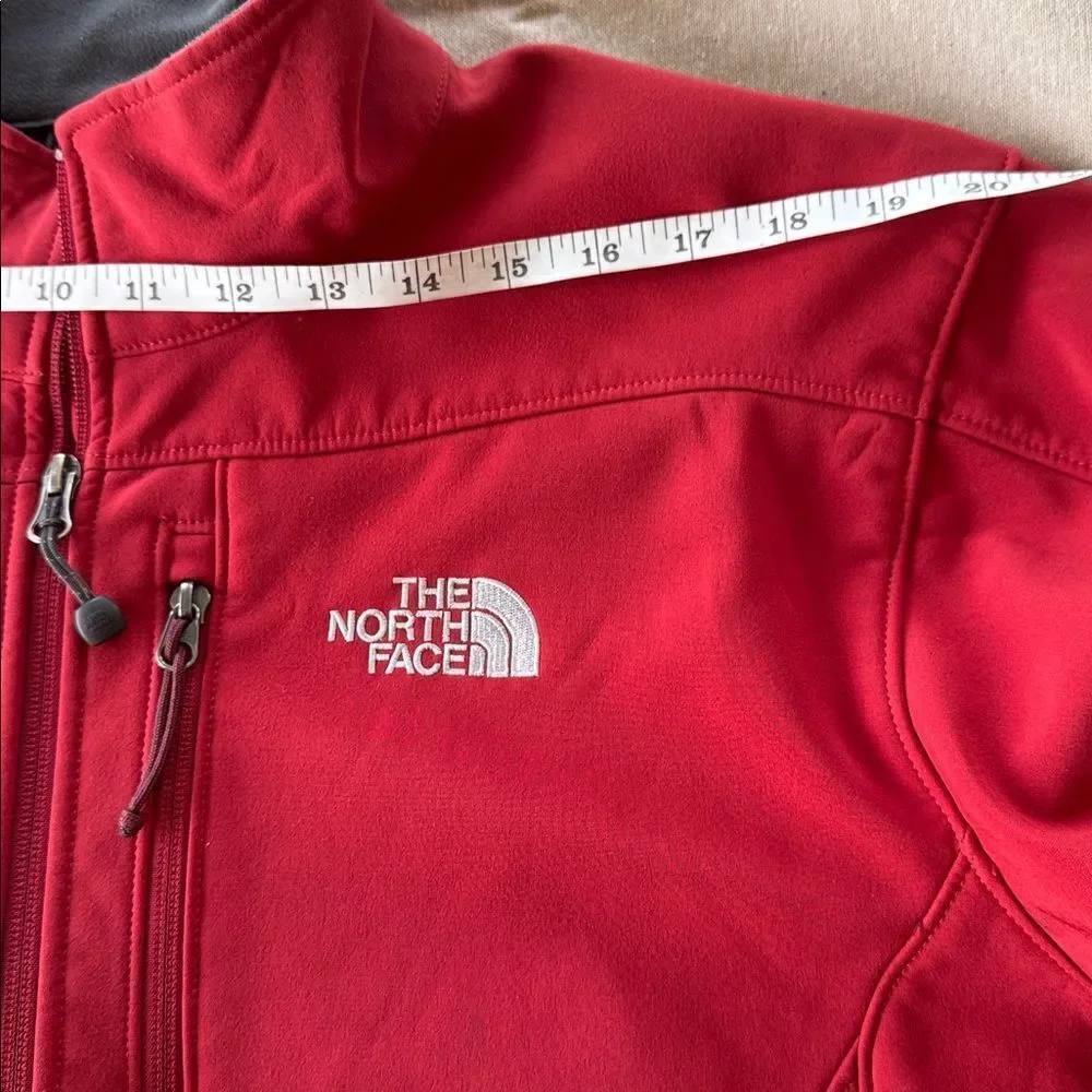 The North Face APEX Softshell Men's Red Performance Jacket Zipper Up Size L GUC